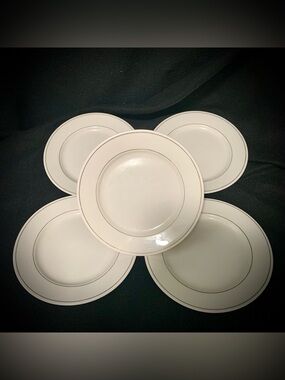 Gibson Housewares Double Gold Rim Salad Plates (5) Piece Set 7.5” Plates